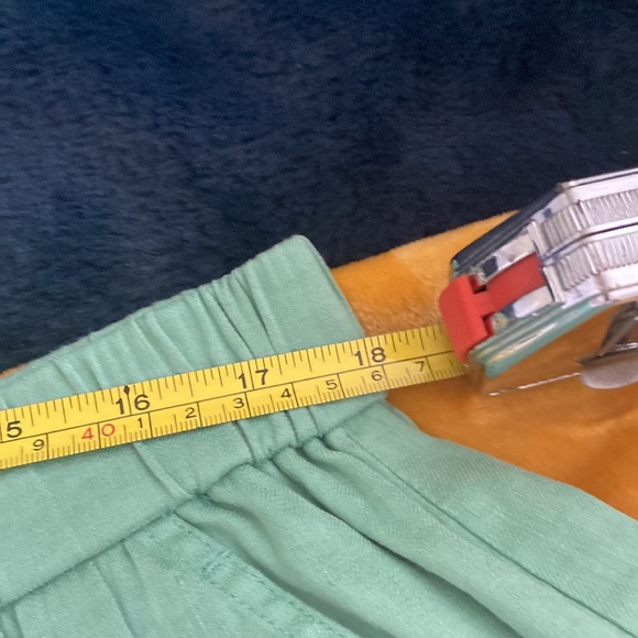 Vince Shorts Vince Linen Blend Pull on Shorts. NWOT. Size XL - Picture 7 of 8